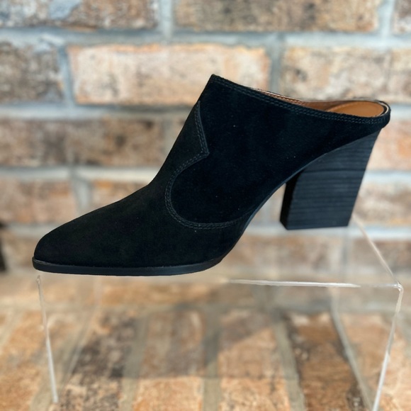 Donald Pliner Vama Stack Heeled Suede Mule - Picture 3 of 11